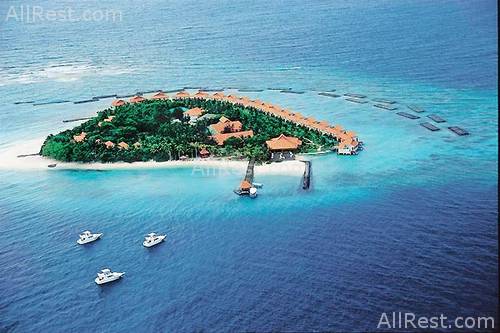 Taj Coral Reef Resort 